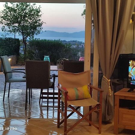 Andrew'S Sunset View Apartment Loutraki  Eksteriør bilde