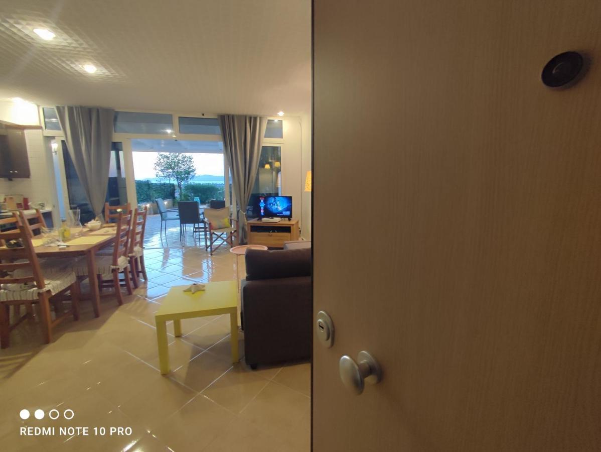 Andrew'S Sunset View Apartment Loutraki  Eksteriør bilde