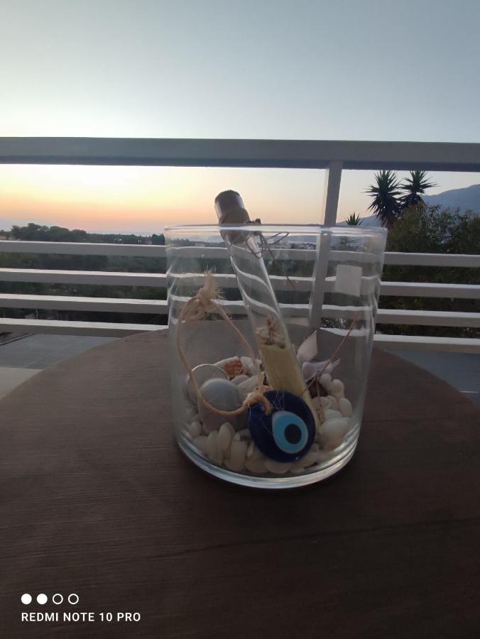 Andrew'S Sunset View Apartment Loutraki  Eksteriør bilde