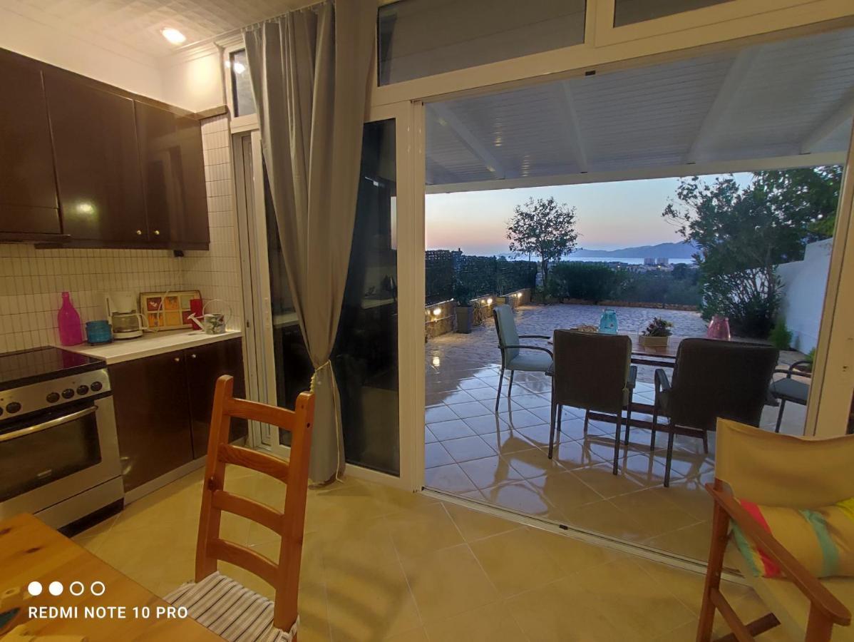 Andrew'S Sunset View Apartment Loutraki  Eksteriør bilde